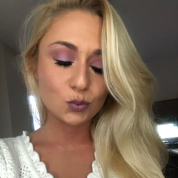 Meet Savy - Picture 2 of 7